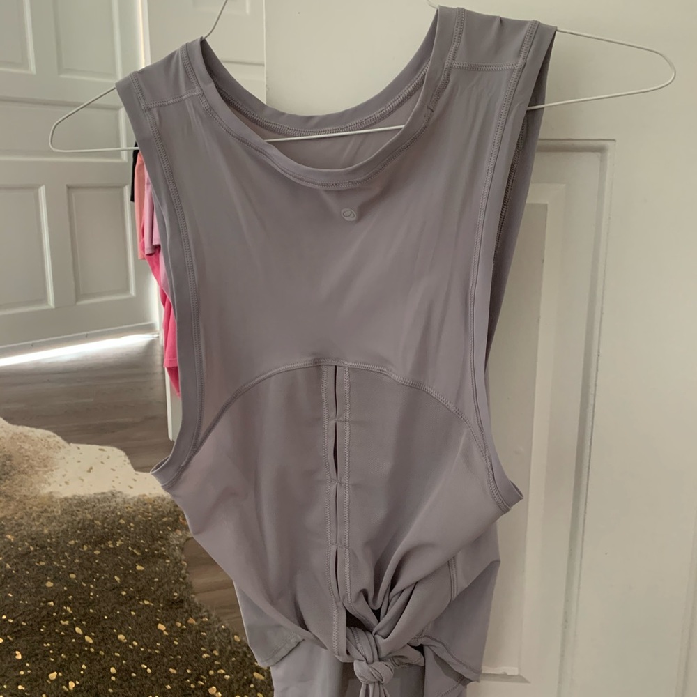 Tank - Picture 2 of 2